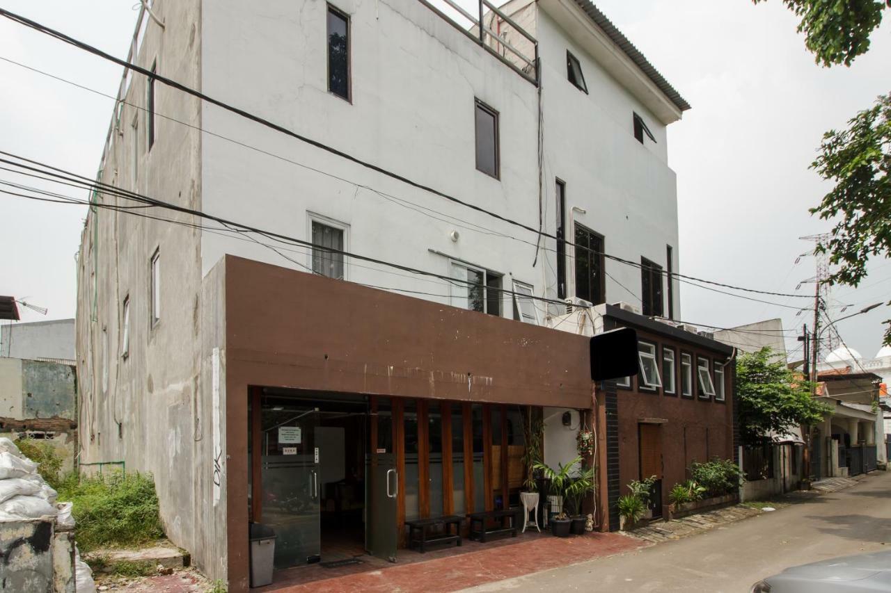 Reddoorz Syariah At Taman Bendungan Asahan Jakarta Ngoại thất bức ảnh
