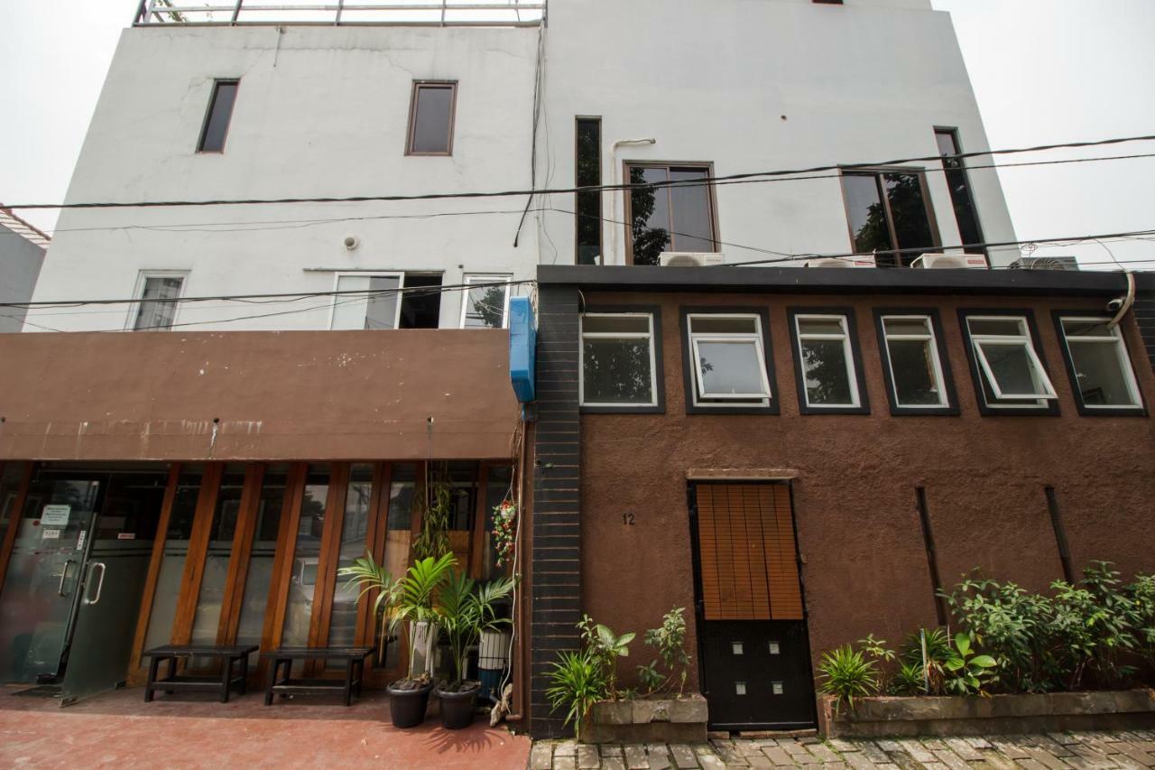 Reddoorz Syariah At Taman Bendungan Asahan Jakarta Ngoại thất bức ảnh